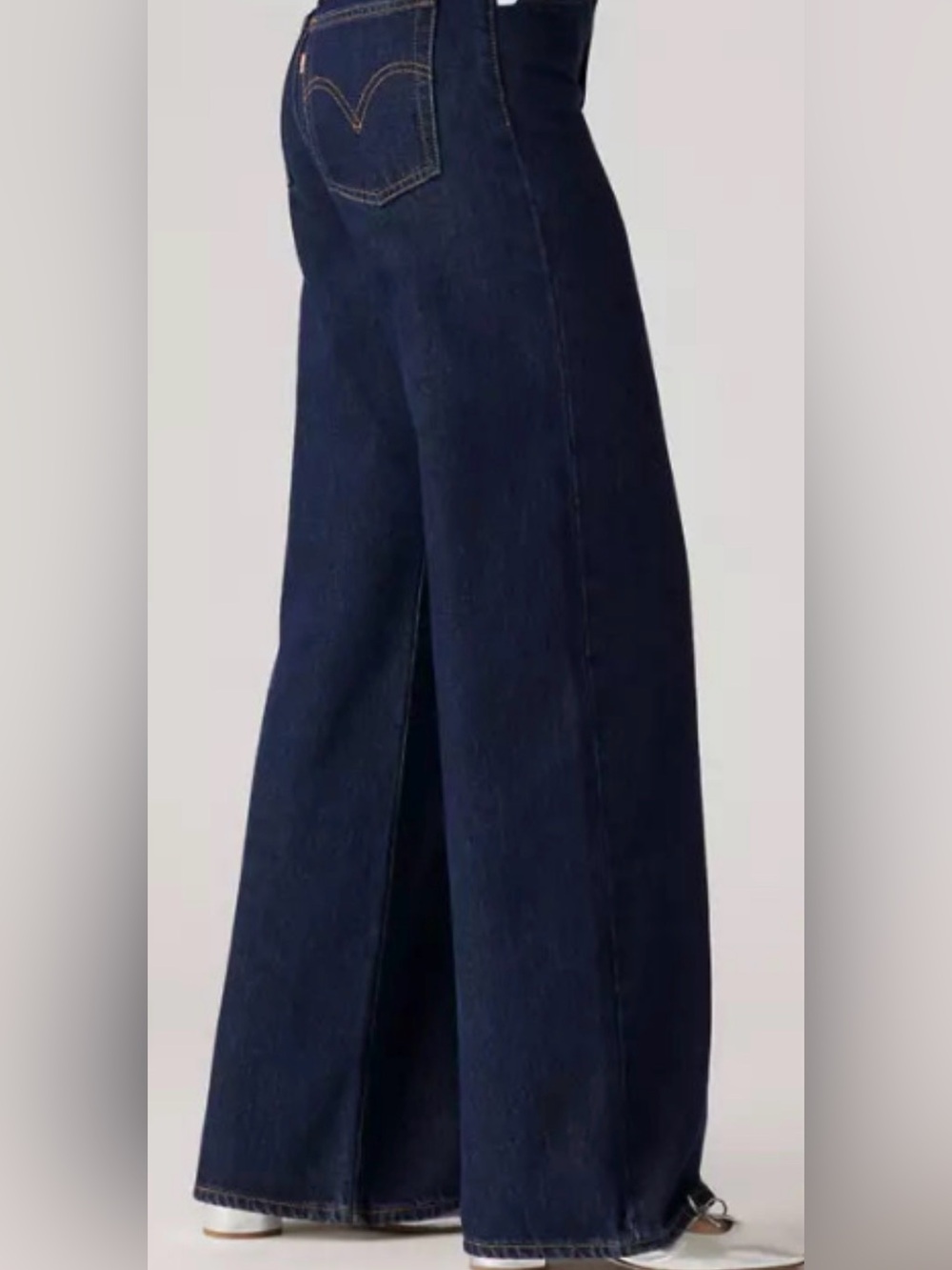 Levi's Ribcage wide Leg Jeans Blue Waist 26 Like New